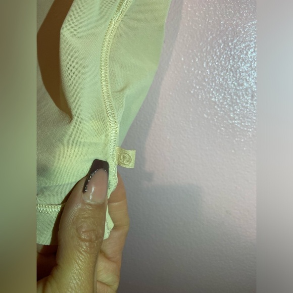 Lululemon top - Picture 3 of 6